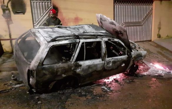 Motorista ‘bêbado’ é salvo de carro pegando fogo em Parauapebas