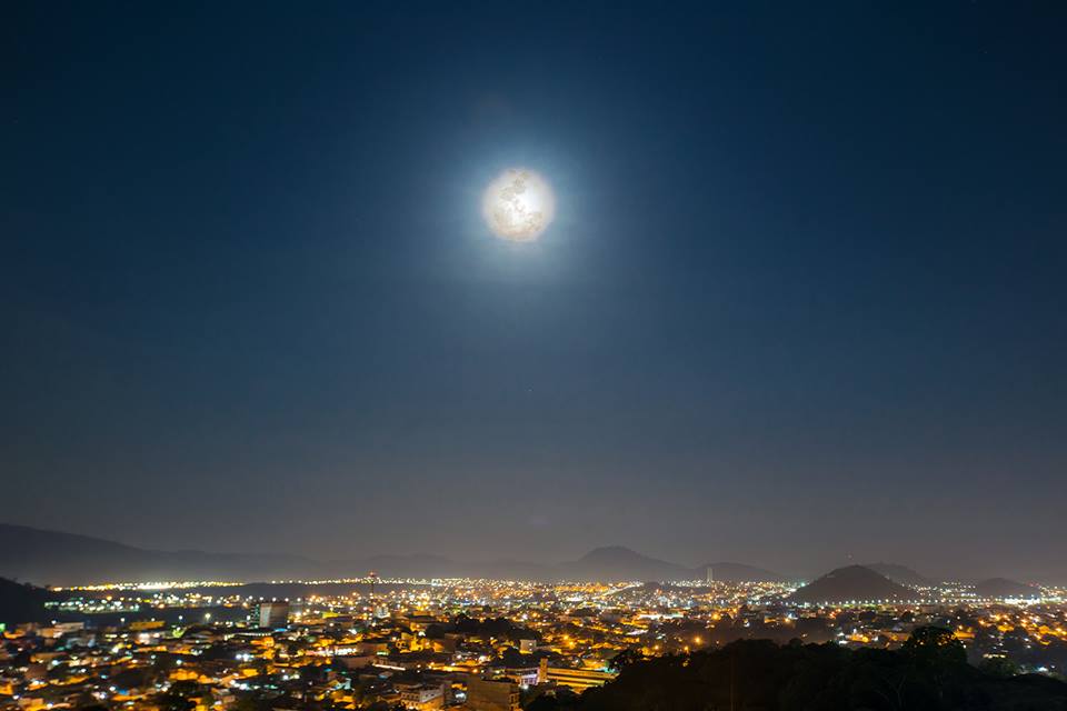  Super Lua enche de brilho o céu de Parauapebas