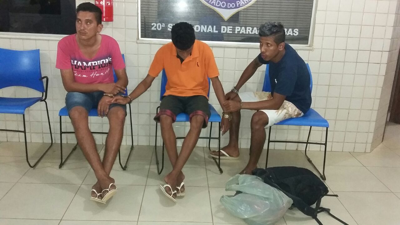  Em Parauapebas, trio é preso com drogas e moto roubada