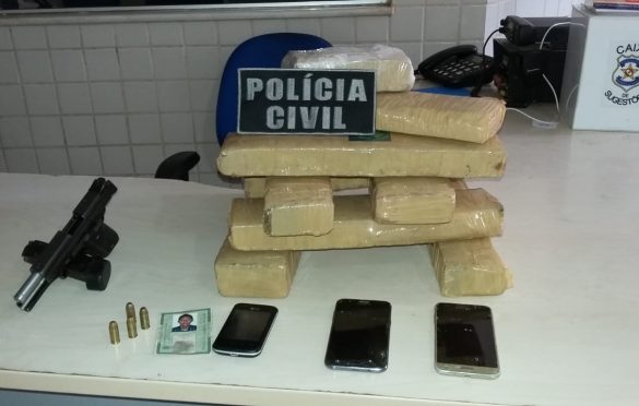  Policia Civil prende dupla com 11 kg de maconha e arma de uso restrito