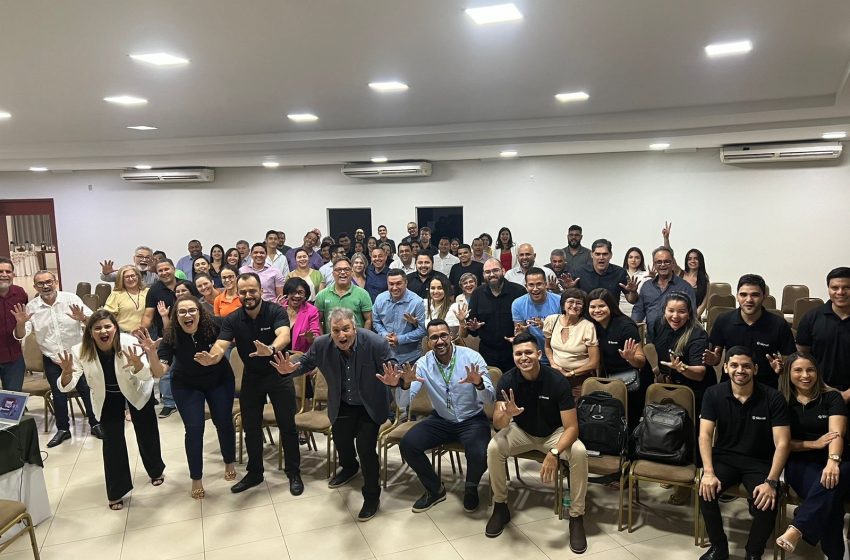  Sicredi e Icatú promovem palestra motivacional com Marcos Pulga em Parauapebas