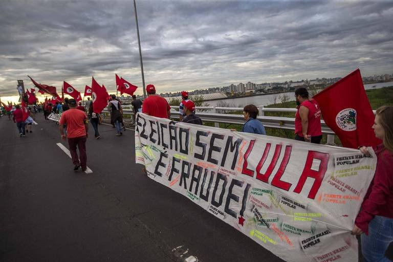  MST bloqueia estrada no Pará e em outros quatro estados contra prisão de Lula