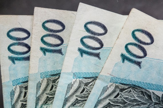  Salário mínimo poderá ser de R$ 1,002 em 2019