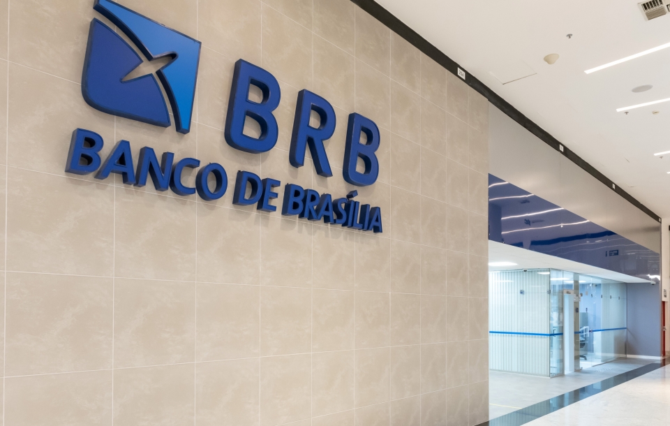  Concurso do banco BRB tem salário de 8,1 mil e 100 vagas