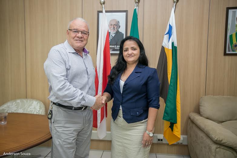  Pedagoga Cimeire Silva é nova gestora da Semmu