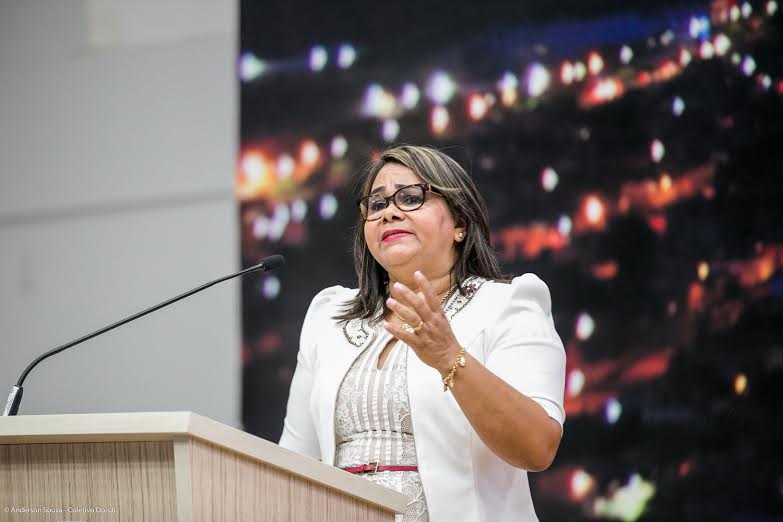  Irmã Teca assume vaga da vereadora Irmã Luzinete na Camara Municipal de Parauapebas