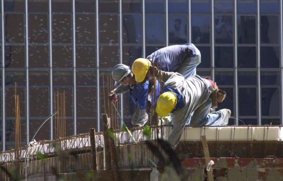  Construção civil deve perder 556 mil postos de trabalho este ano, diz sindicato