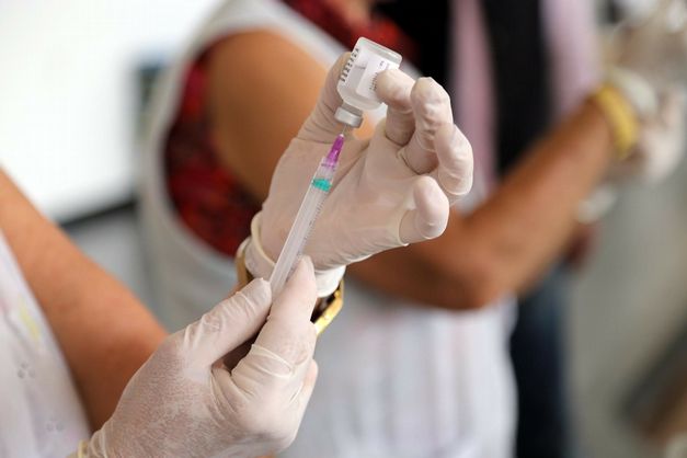  Parauapebas: Profissionais de saúde são imunizados contra a H1N1