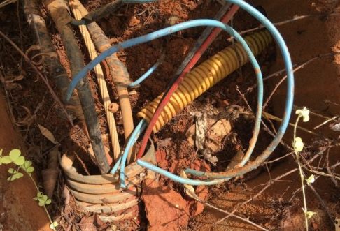  Roubo de cabos subterrâneos prejudica a iluminação pública de Parauapebas
