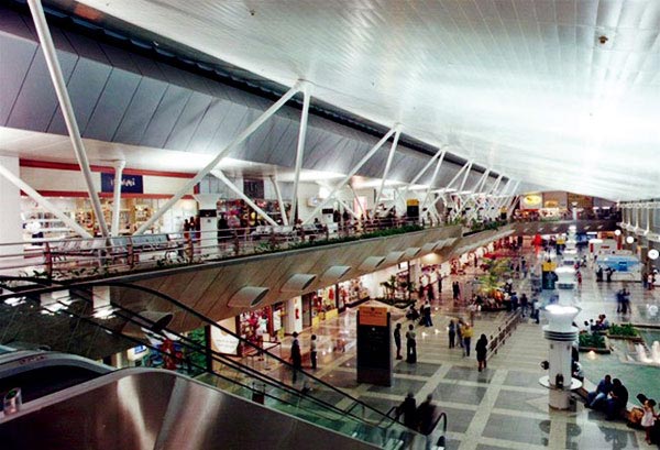  Ameaça de bomba assusta passageiros no aeroporto de Belém