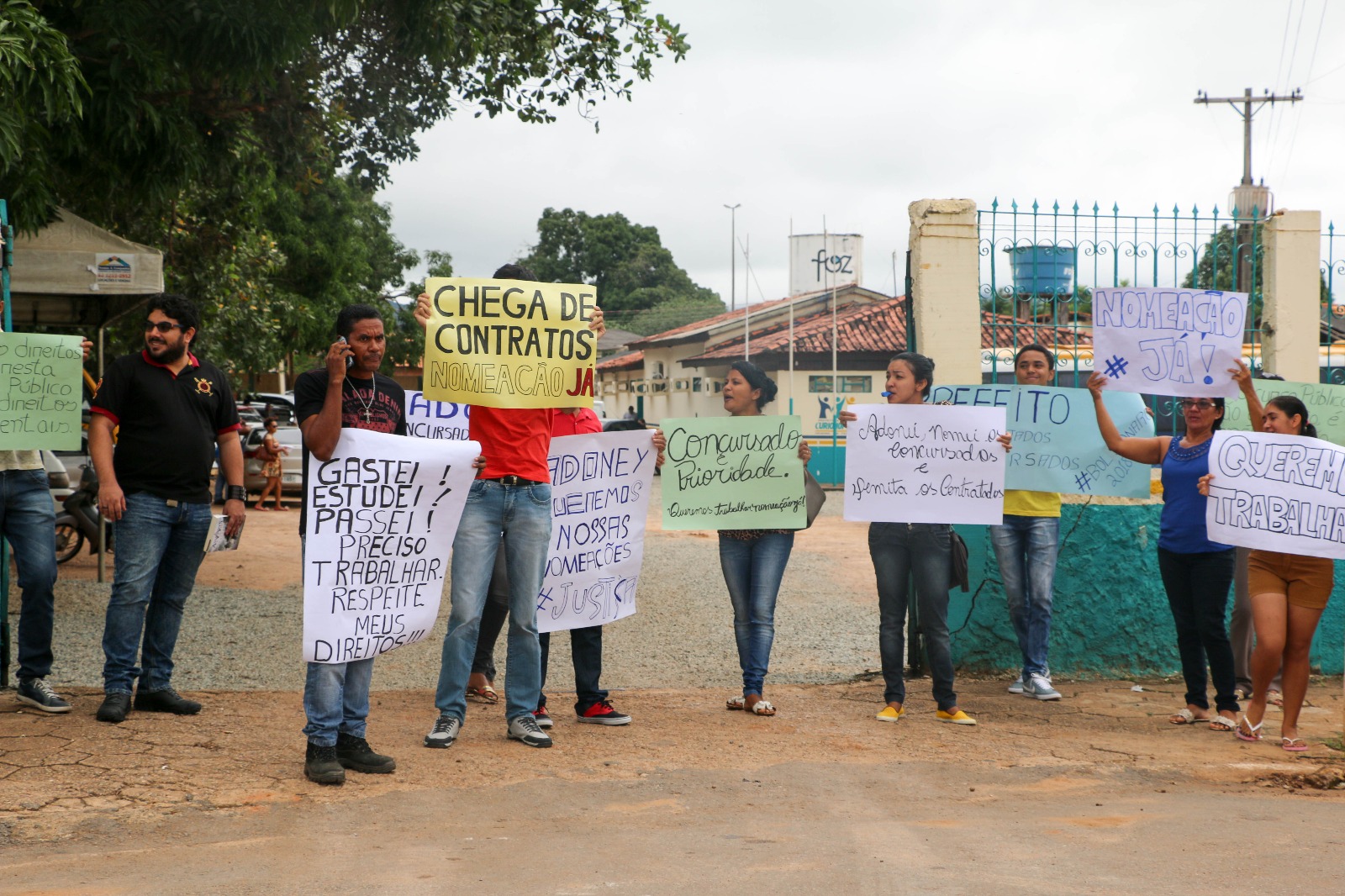  Em Curionópolis, concursados fazem manifesto reivindicando convocação
