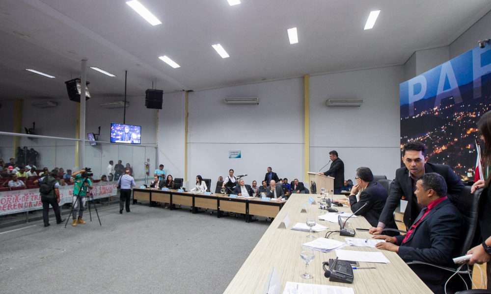  Vereador critica procuradores da Câmara Municipal de Parauapebas