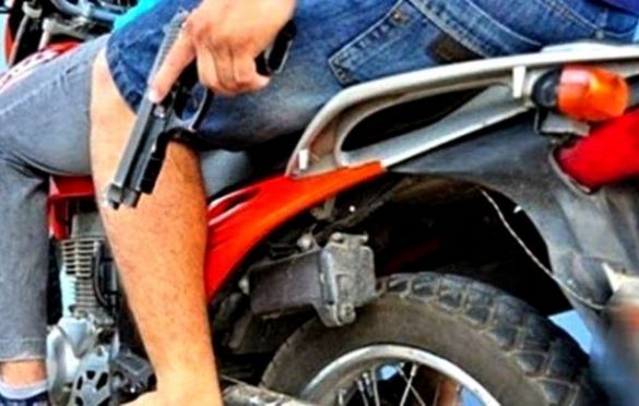  Dupla de moto que estava ‘aterrorizando’ Parauapebas é presa pela polícia