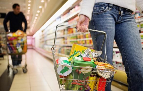 Gastos com supermercado aumentam 28% entre março e dezembro no Brasil