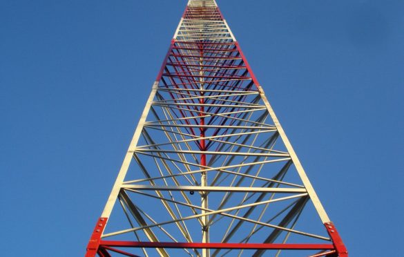  Torre de rádio cai e interrompe transmissão de dados em Canaã dos Carajás