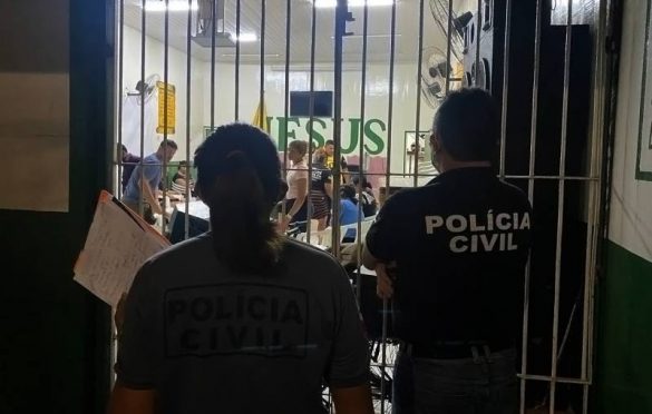  Polícia Civil fecha igreja e encerra festa em cumprimento ao decreto governamental