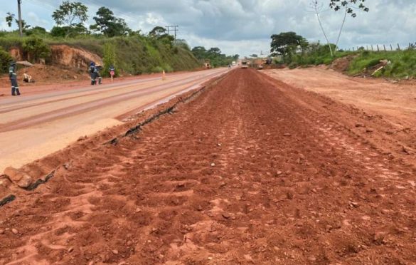  Estado executa obras de reconstrução na PA-275 entre Parauapebas e Eldorado